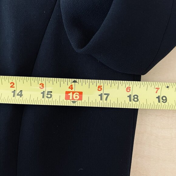 Tahari Women's Lined Black Blazer Jacket Sz 4 Bell Sleeve Two Buttons Polyester - Picture 11 of 12